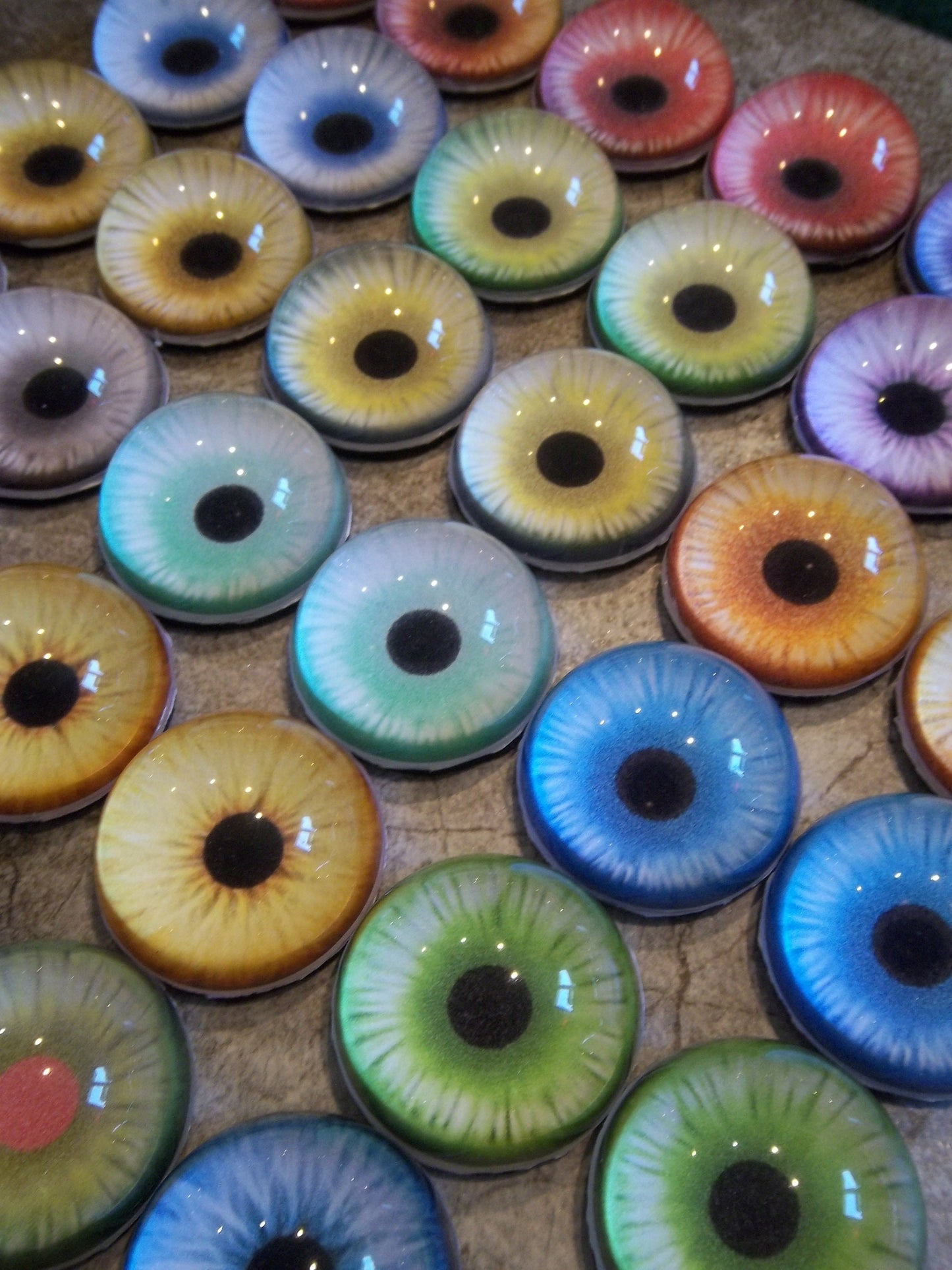 Custom Fursuit Eyes - .75" - 2" - Please send References in Messages :)