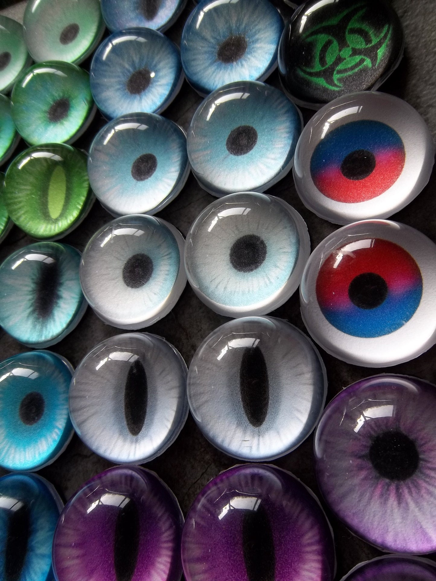 Custom Fursuit Eyes - .75" - 2" - Please send References in Messages :)