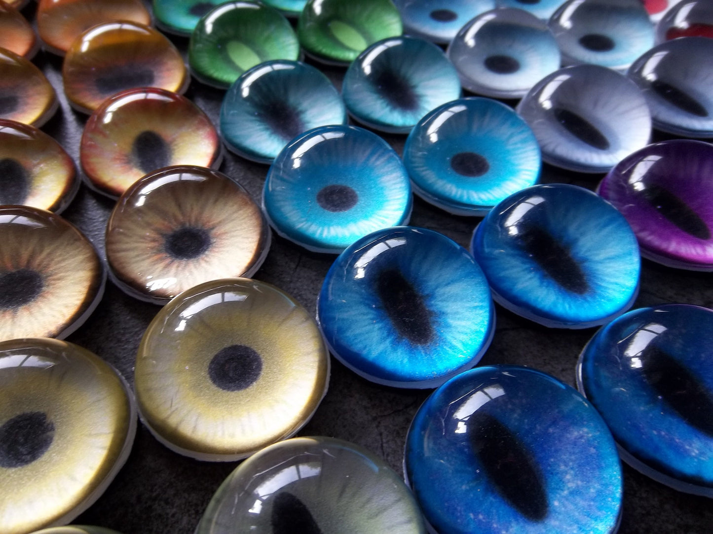 Custom Fursuit Eyes - .75" - 2" - Please send References in Messages :)