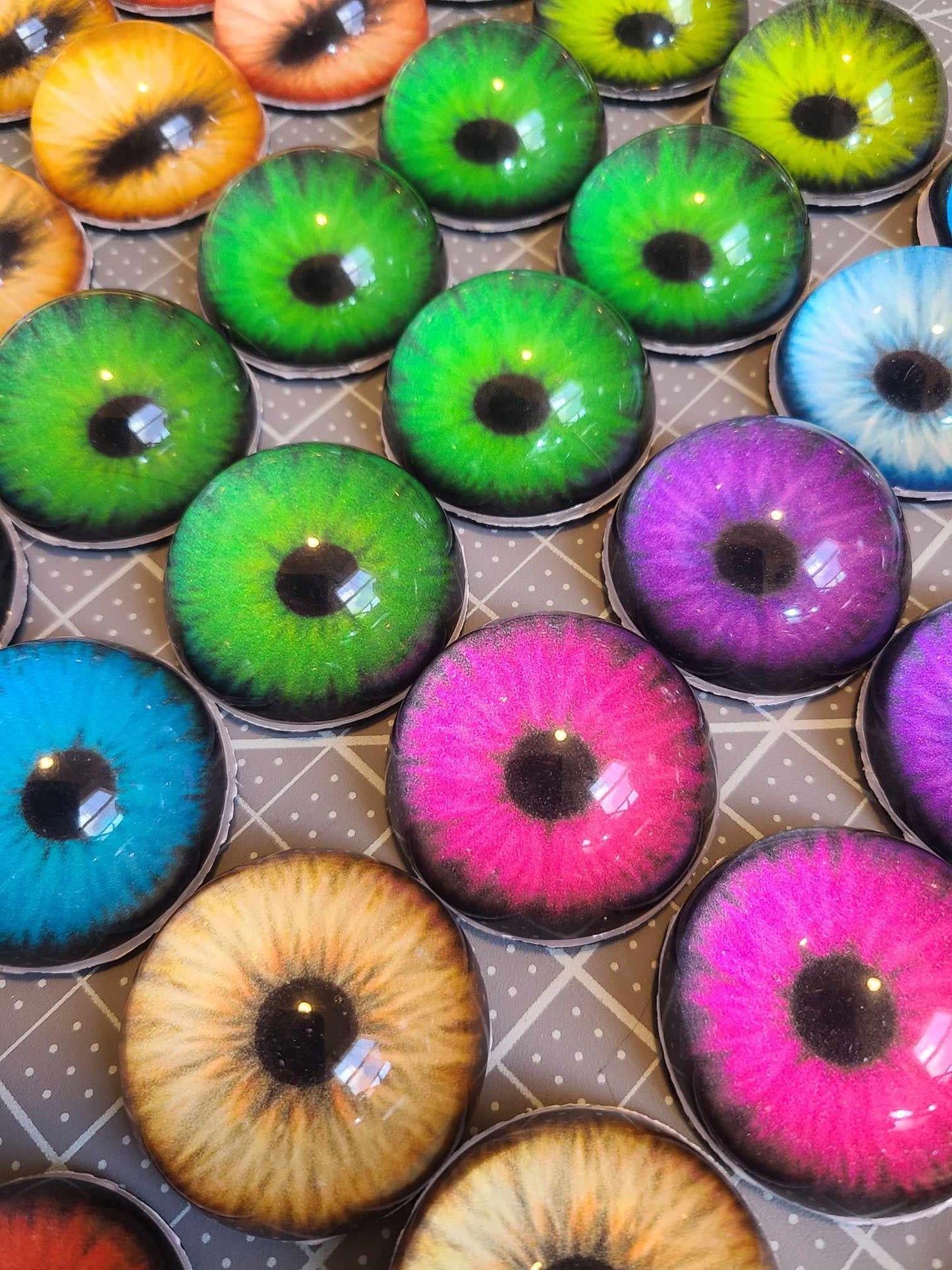 NEW - PREMADE - MISCAST Costume / Fursuit Eyes - 1" - 2" - Acrylic 3-D Follow Me Affect Eyes